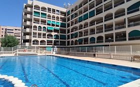 vacaciones en pineda con 2 piscinas, playa a 5 min